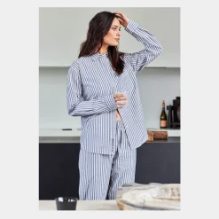 JBS of Denmark Bambus skjorte med brede hvide og grå striber fra*Dame Nattoppe Og -Skjorter|Skjorter