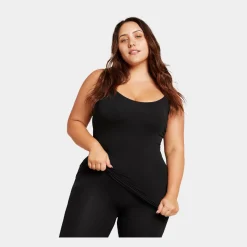 Boody tætsiddende og flatterende bambus top til dame fra*Dame Toppe|Undertrøjer